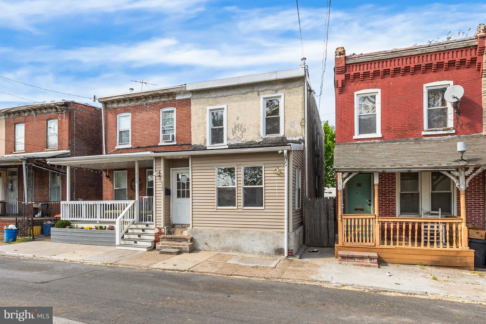 622 Green Street Chester, PA 19013 - Photo 3 of 32