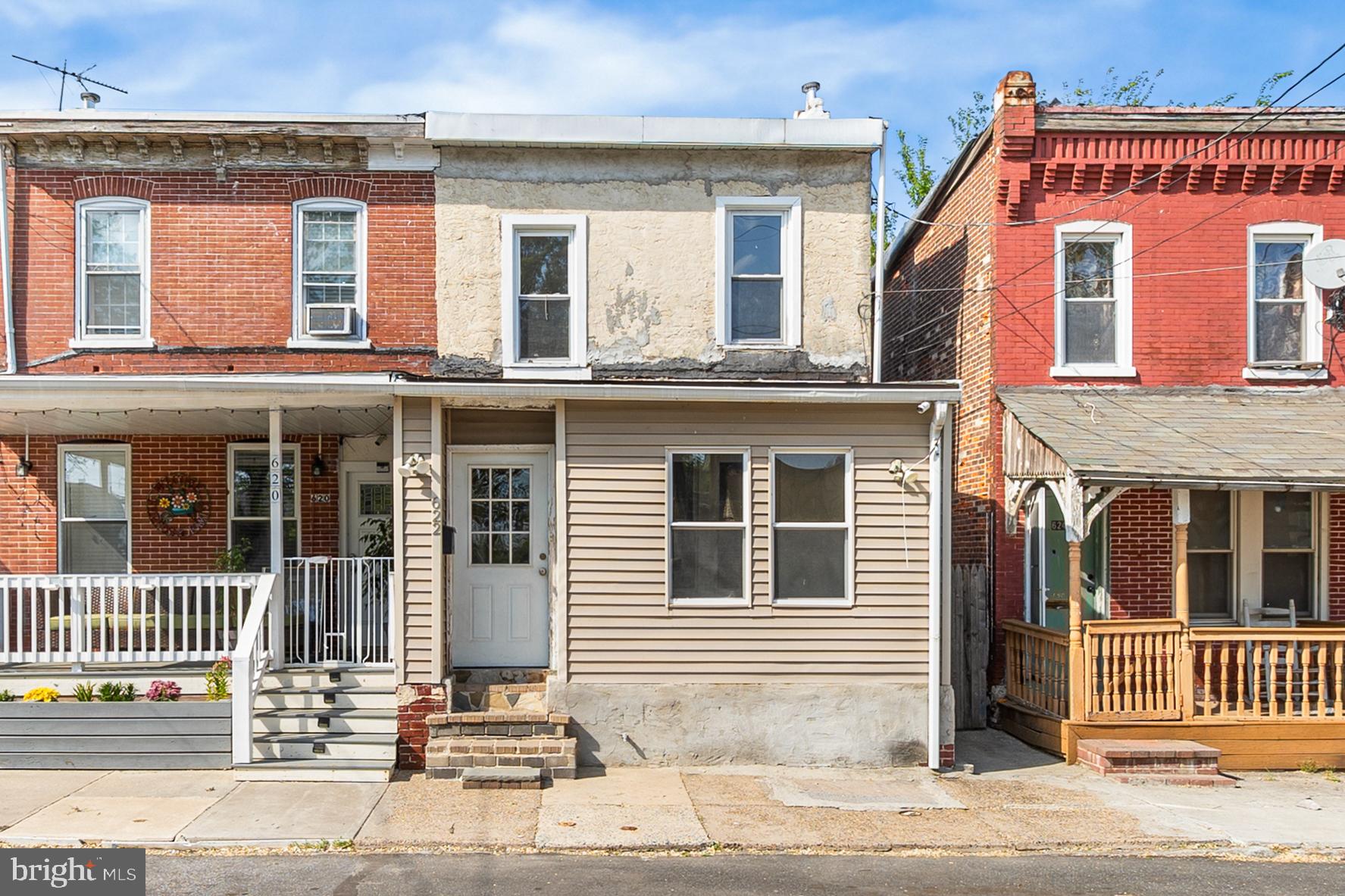 622 Green Street Chester, PA 19013 - Photo 5 of 32