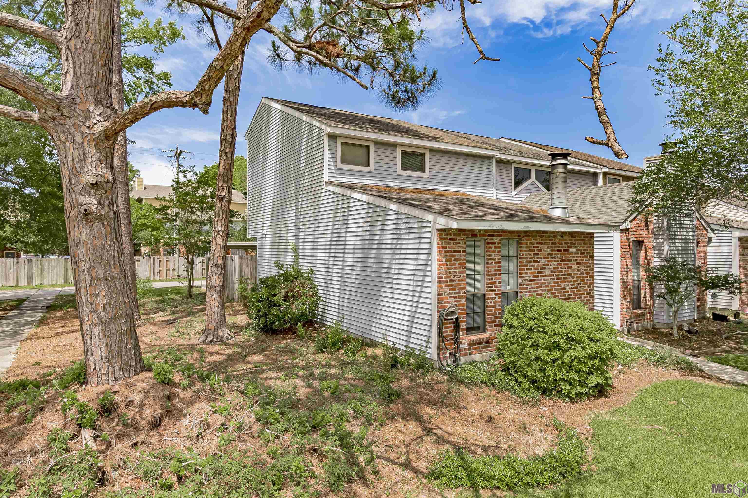 5490 Sleepy Hollow Drive Baton Rouge, LA 70817 - Photo 2 of 12