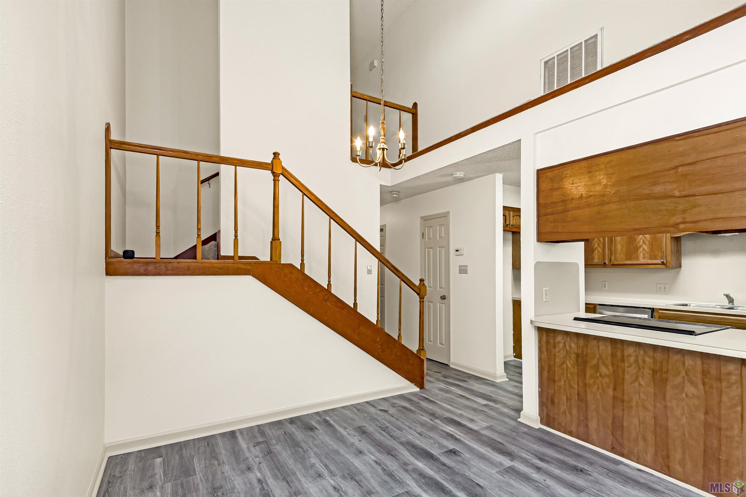 5490 Sleepy Hollow Drive Baton Rouge, LA 70817 - Photo 4 of 12