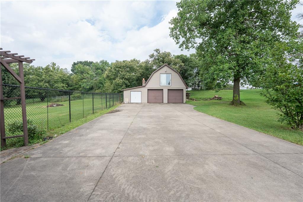 426 Dick Station Road Irwin, PA 15642 - Photo 32 of 38 Gallery Image 32