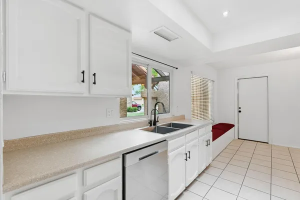 $2,250 | 715 West Boxelder Place, Chandler, AZ 85225