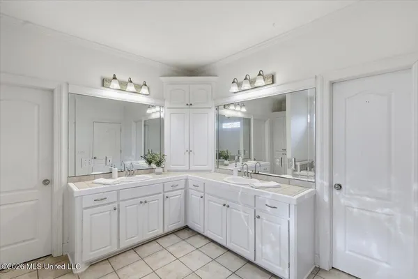 $369,000 | 105 Oak Meadows Drive, Clinton, MS 39056