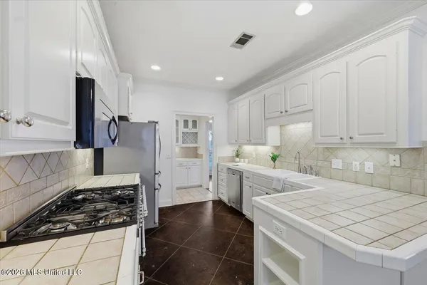 $369,000 | 105 Oak Meadows Drive, Clinton, MS 39056