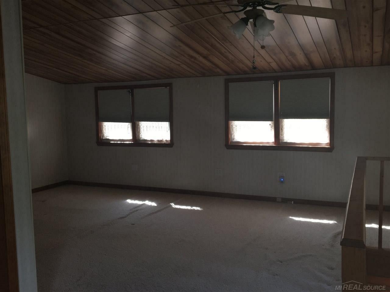 4818 Taft Road Algonac, MI 48001 - Photo 16 of 17 31332136-15.JPG