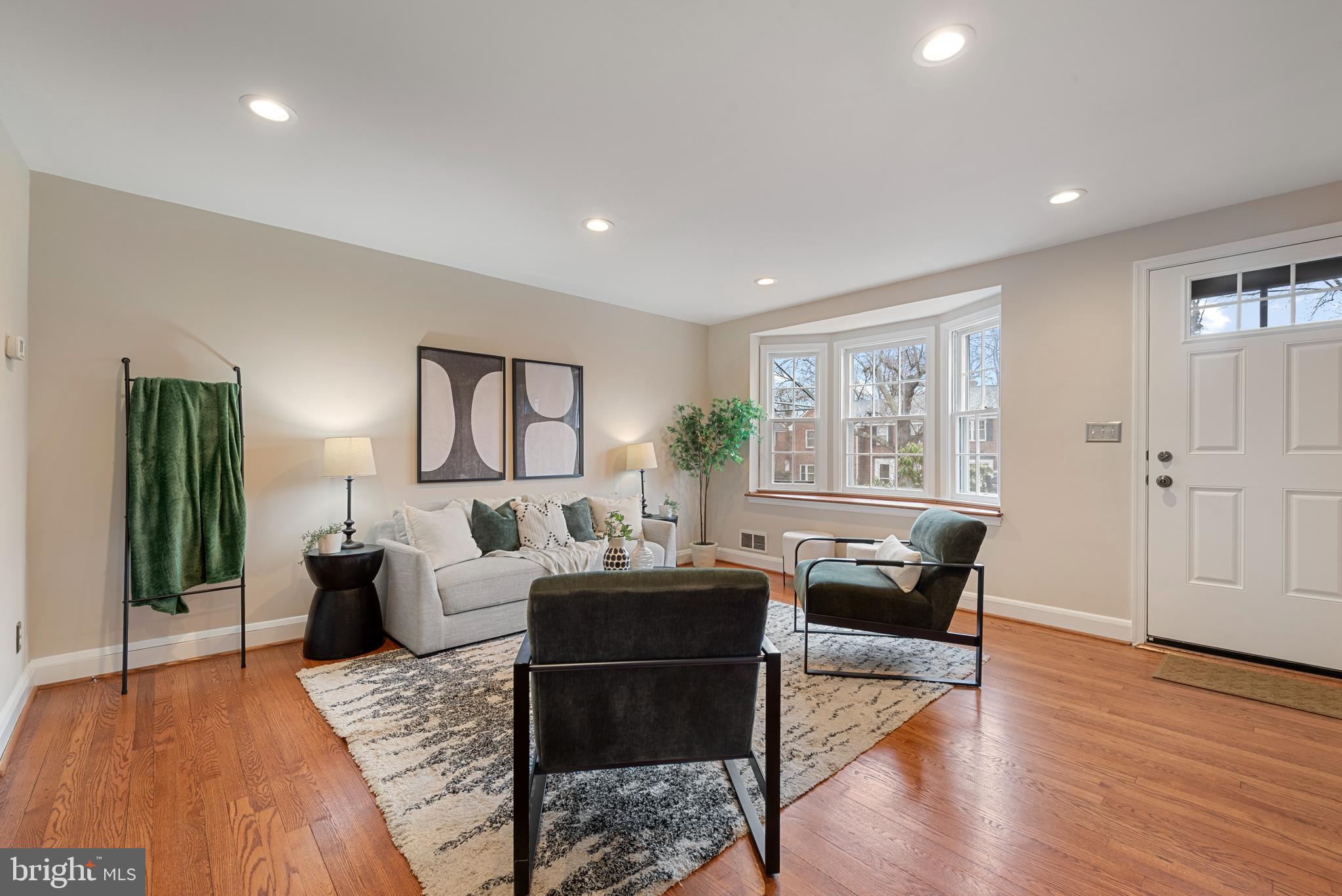 183 Stanmore Road Baltimore, MD 21212 - Photo 8 of 54 a living room with furniture and wooden floor