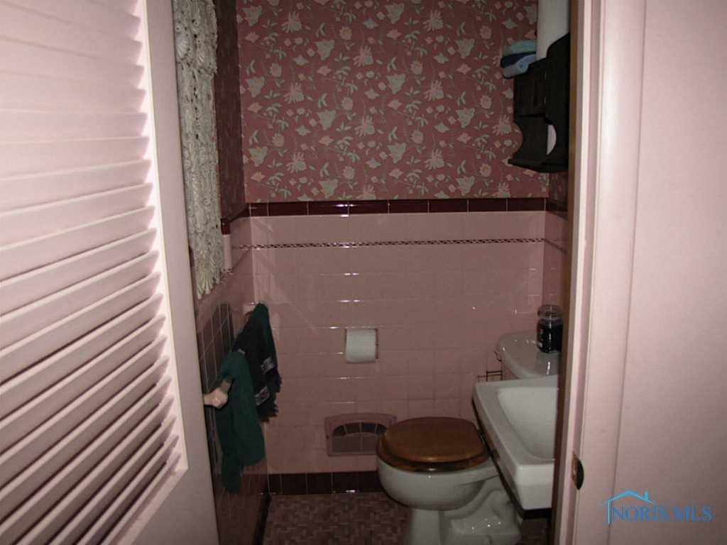 2449 Goddard Road Toledo, OH 43606 - Photo 11 of 18 Gallery Image 11