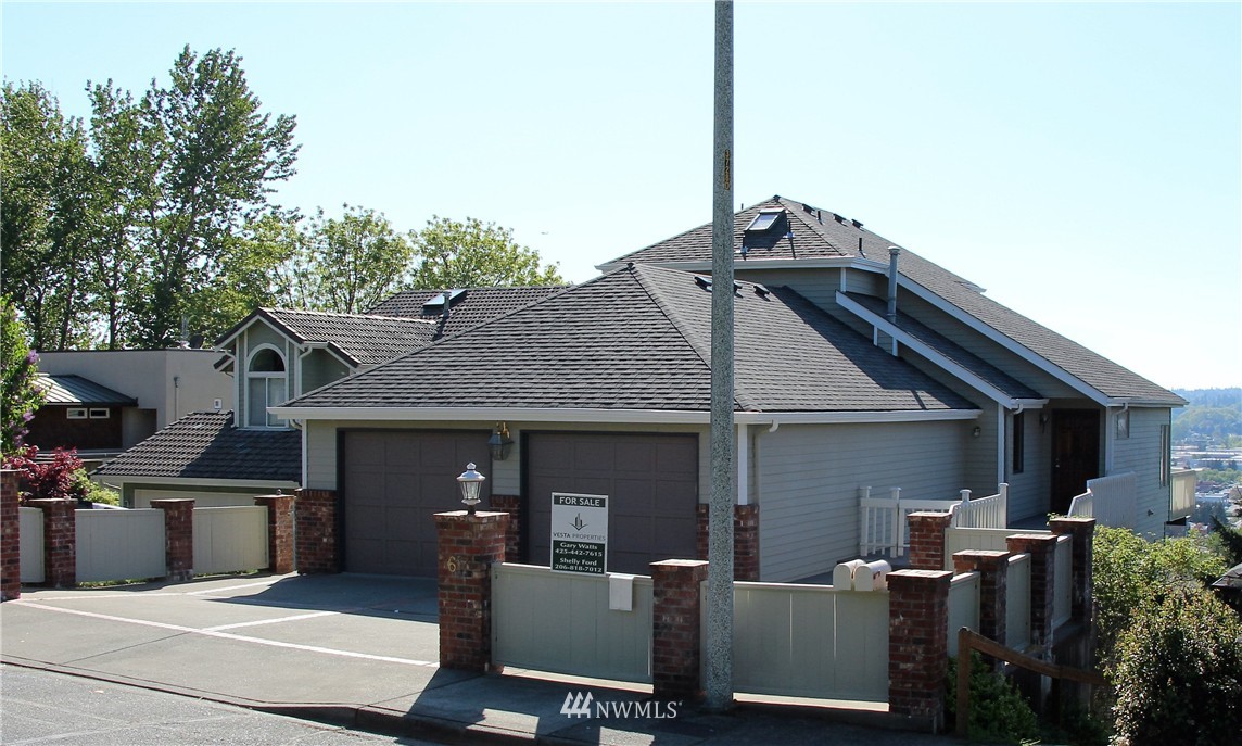617 Cedar Avenue South Renton, WA 98057 - Photo 2 of 22 Gallery Image 2