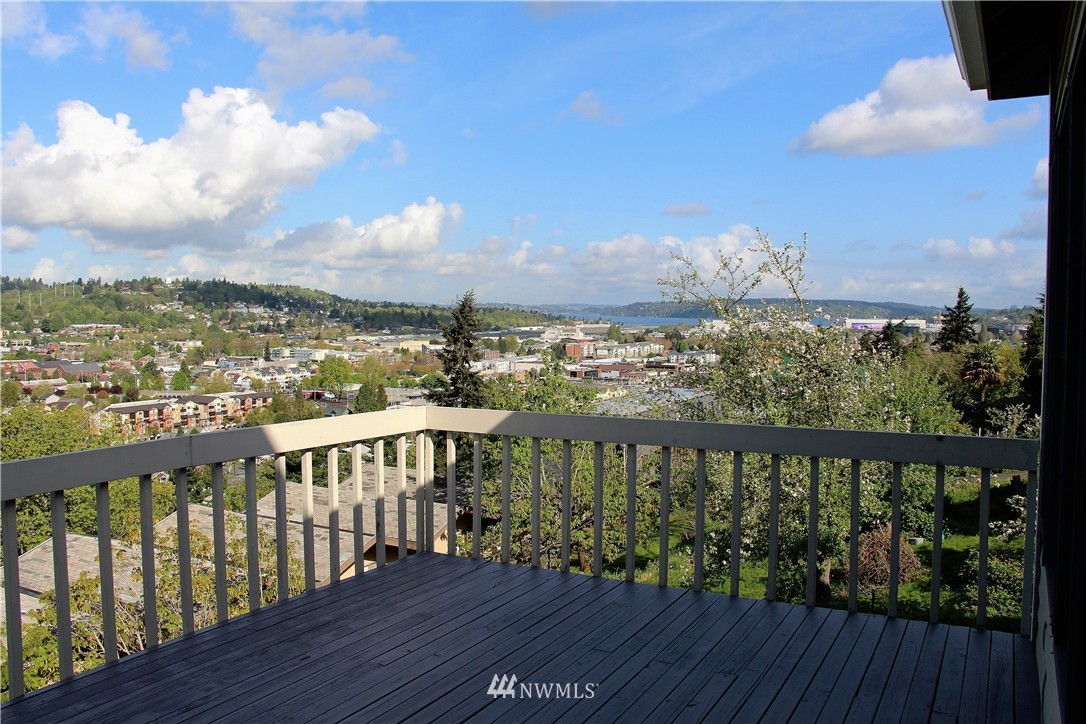 617 Cedar Avenue South Renton, WA 98057 - Photo 7 of 22 Gallery Image 7