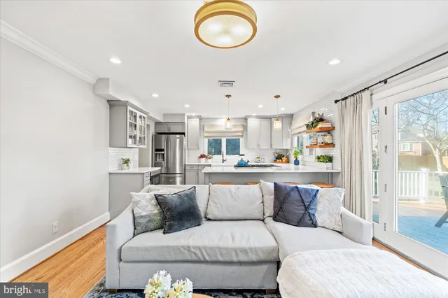 $1,725,000 | 813 Beverley Drive, Alexandria, VA 22302