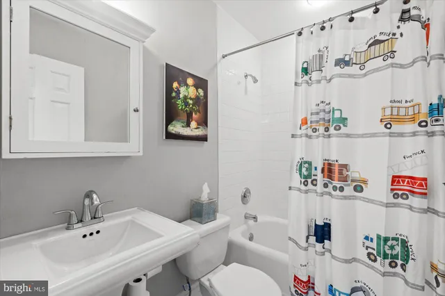 $1,725,000 | 813 Beverley Drive, Alexandria, VA 22302