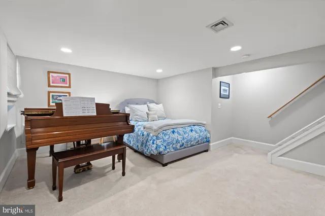 $1,725,000 | 813 Beverley Drive, Alexandria, VA 22302