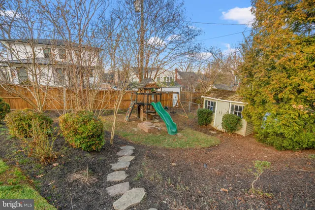 $1,725,000 | 813 Beverley Drive, Alexandria, VA 22302