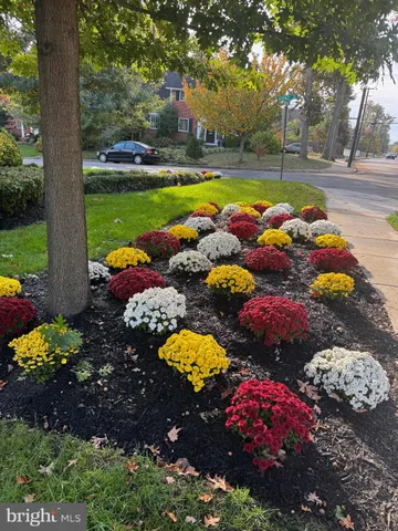 $1,725,000 | 813 Beverley Drive, Alexandria, VA 22302