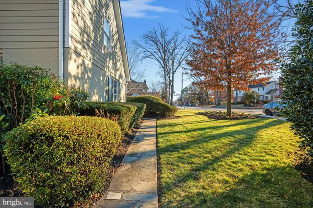 $1,725,000 | 813 Beverley Drive, Alexandria, VA 22302