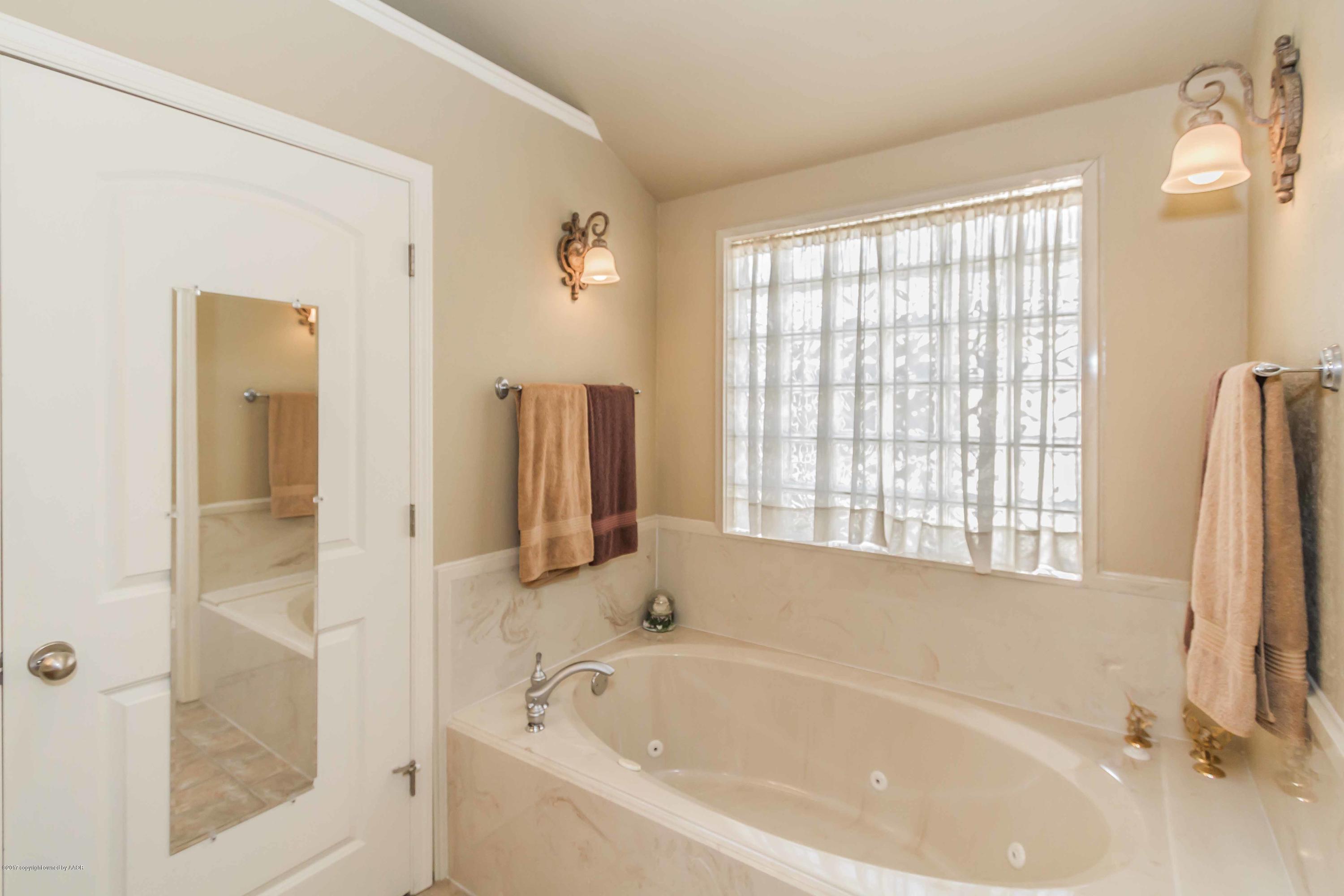 6704 Thunder Road Amarillo, TX 79119 - Photo 40 of 50 MASTER BATH VIEW 5