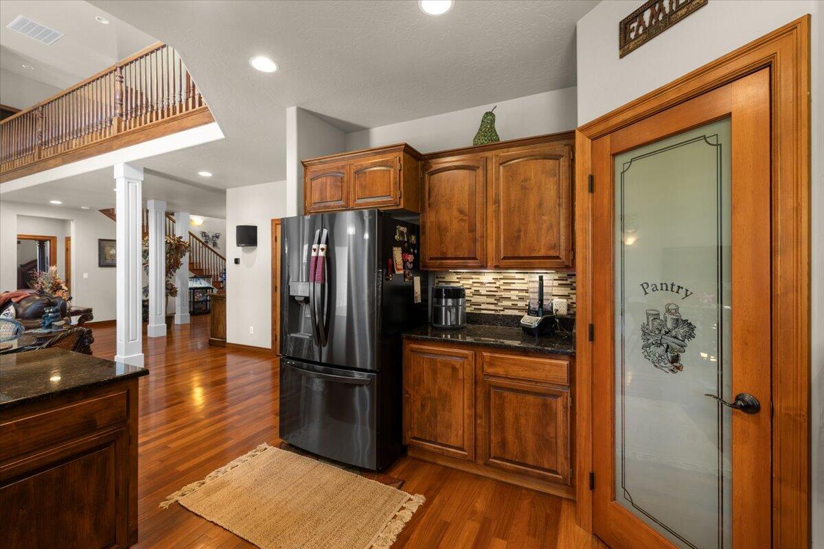 574 Grey Hawk Way Central Point, OR 97502 - Photo 14 of 39 14