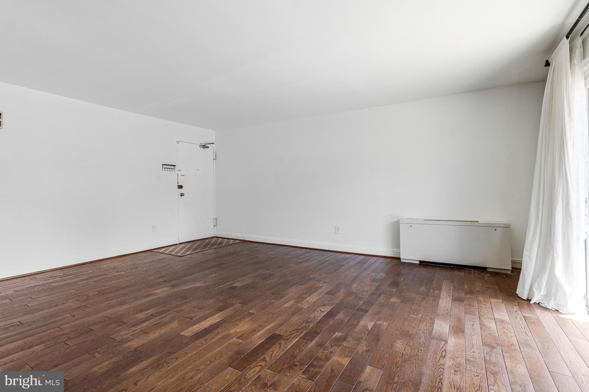 1005 Chillum Road, Unit 207 Hyattsville, MD 20782 - Photo 10 of 25 Living Area