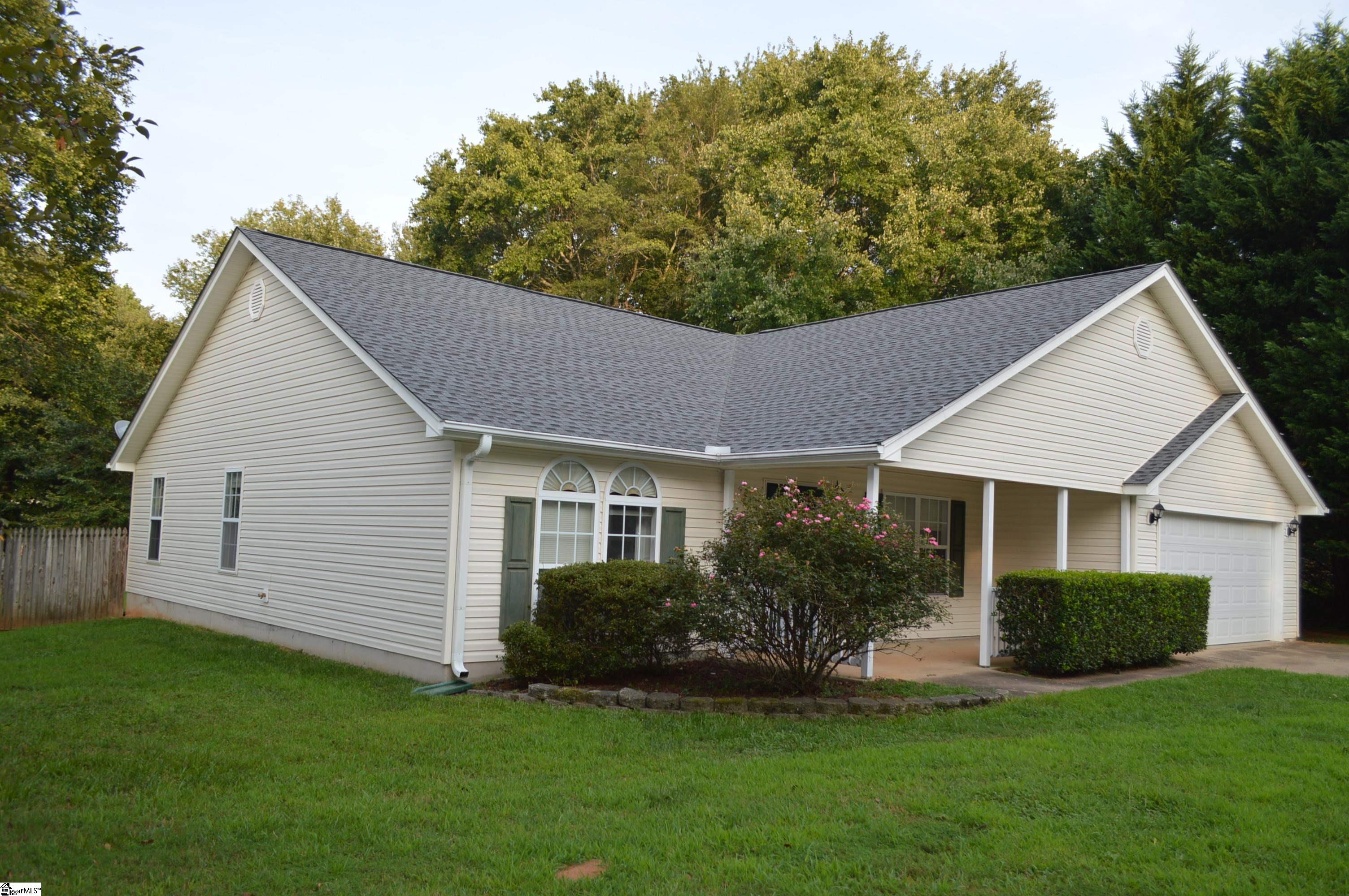8 Old Rutherford Road Greer, SC 29651 - Photo 2 of 20