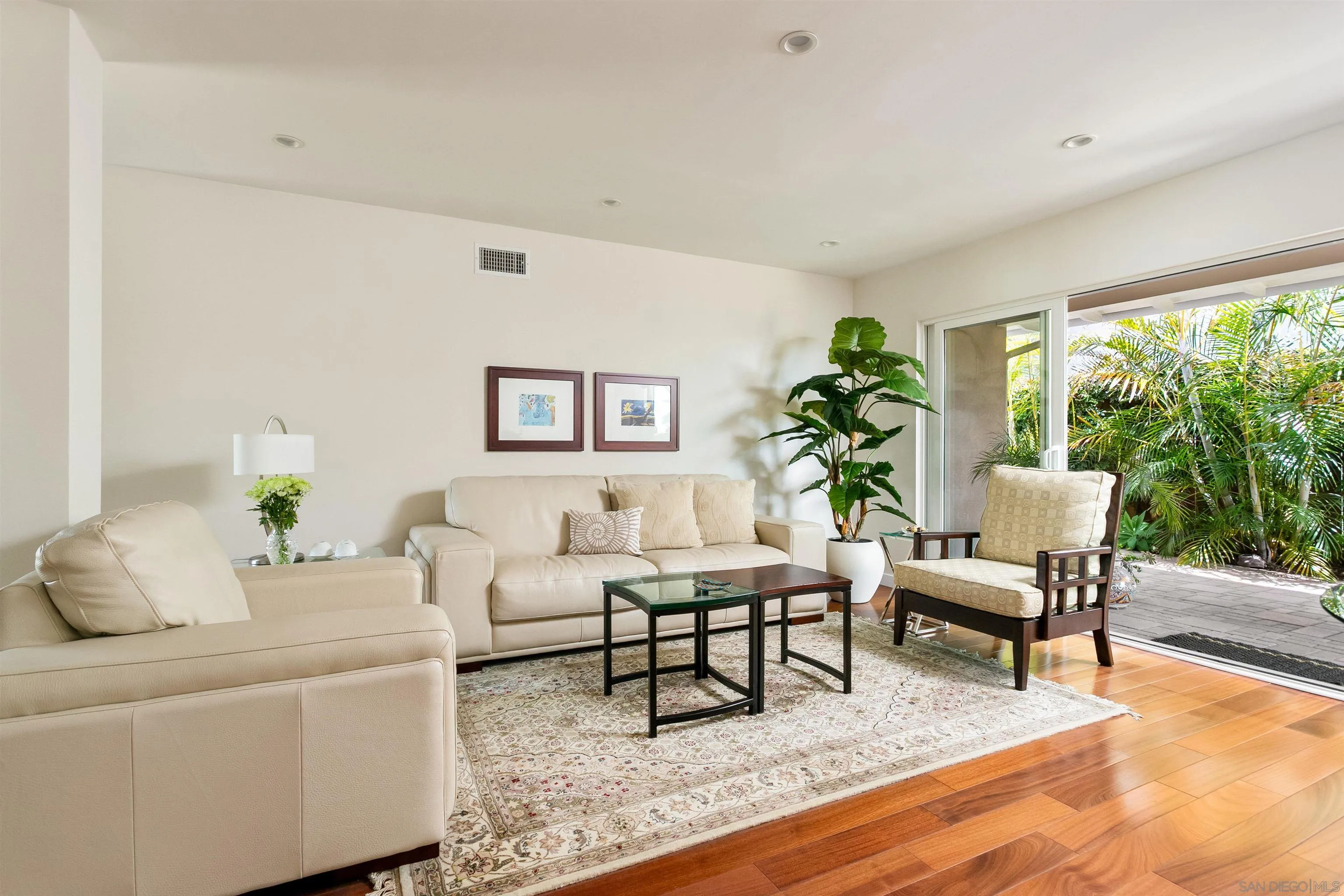 5958 Sagebrush Road La Jolla, CA 92037 - Photo 7 of 56