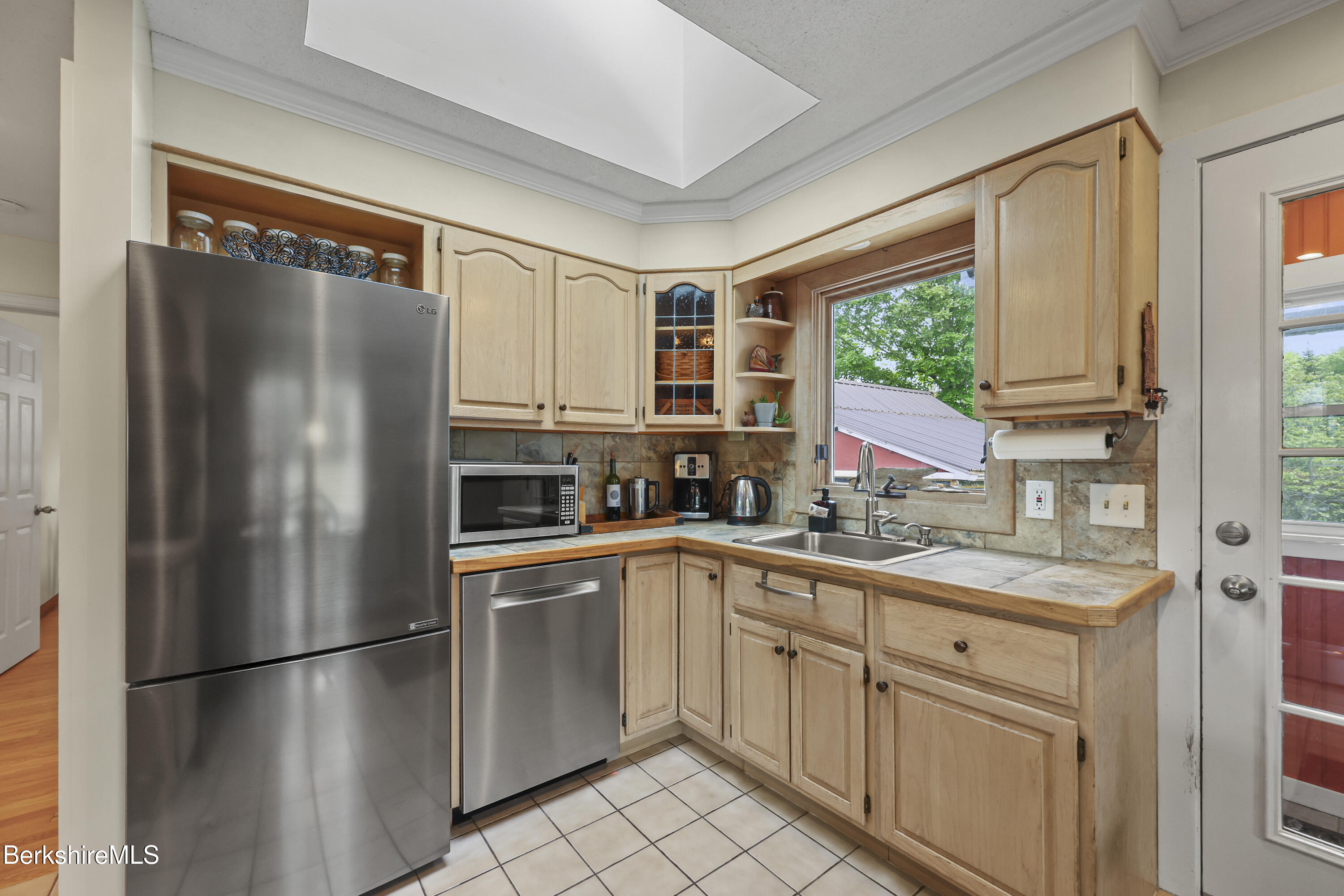 359 New Lenox Road Lenox, MA 01240 - Photo 15 of 45 kitchen