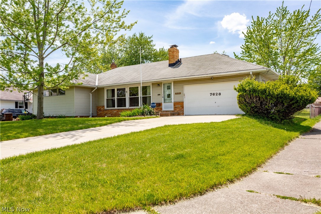 7628 Hoertz Road Cleveland, OH 44134 - Photo 32 of 35