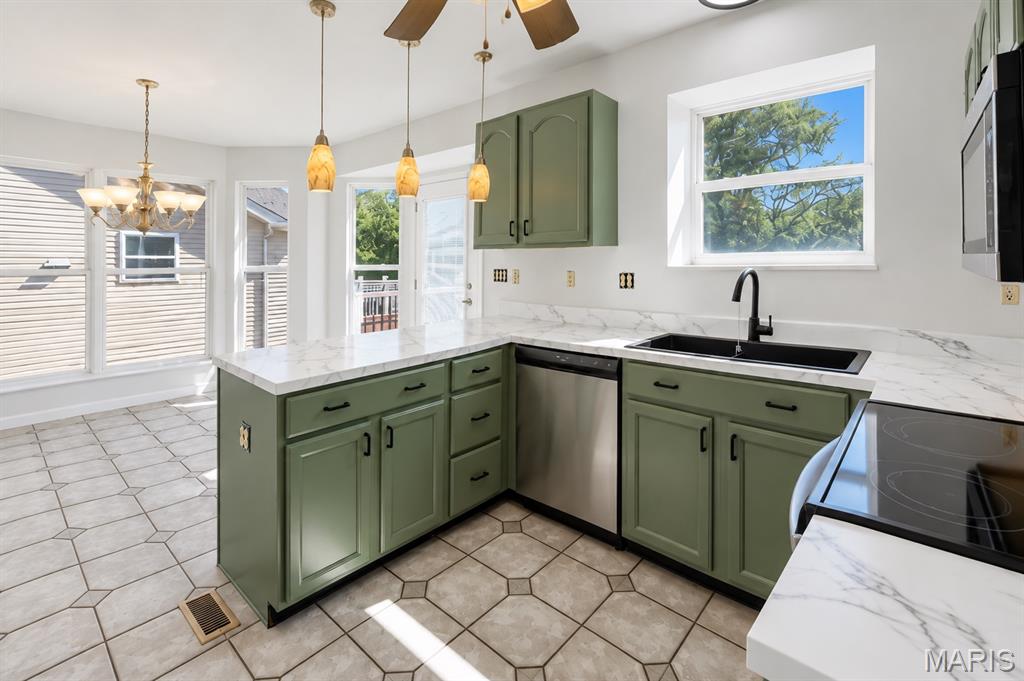 4420 Raven Point High Ridge, MO 63049 - Photo 10 of 45 Gallery Image 10