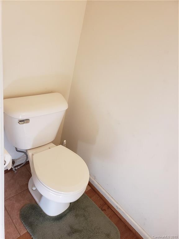 2147 Lennox Square Road, Unit 33 Charlotte, NC 28210 - Photo 14 of 19 Gallery Image 14