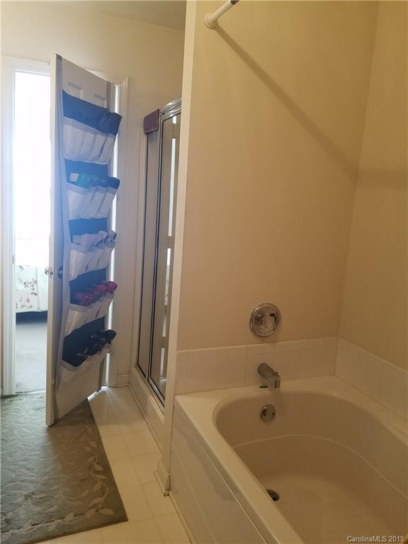 2147 Lennox Square Road, Unit 33 Charlotte, NC 28210 - Photo 15 of 19 Gallery Image 15