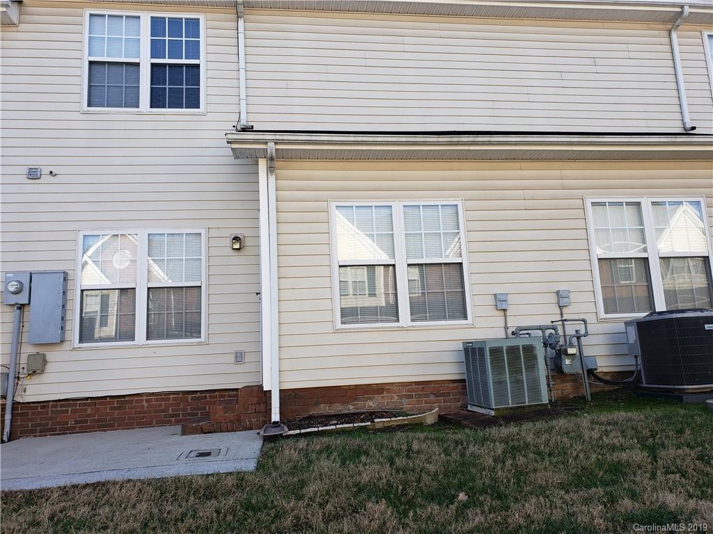 2147 Lennox Square Road, Unit 33 Charlotte, NC 28210 - Photo 18 of 19 Gallery Image 18