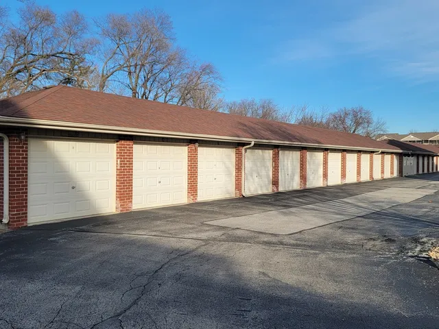 $238,000 | 6970 Heritage Circle, Unit 1C, Orland Park, IL 60462