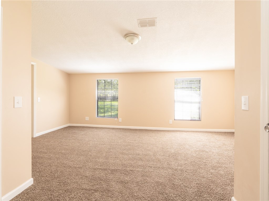 1022 Noah Road Jacksonville, FL 32218 - Photo 11 of 23 Gallery Image 11