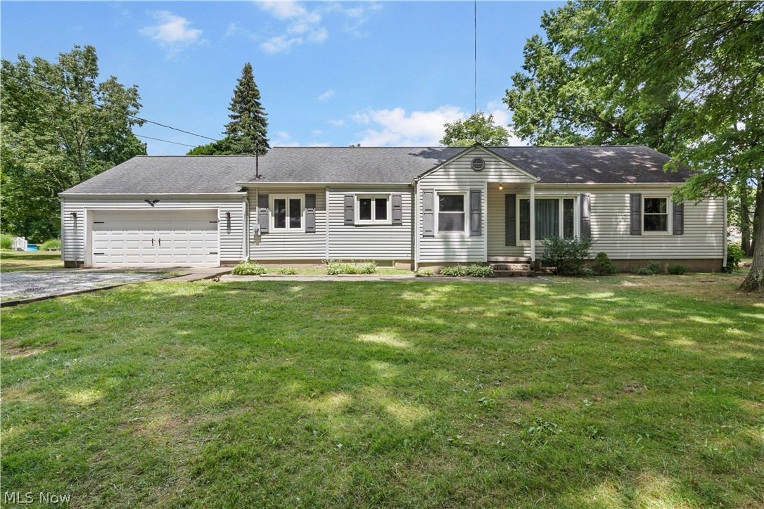 146 West Howe Road Tallmadge, OH 44278 - Photo 1 of 29 Welcome to 146 W Howe!