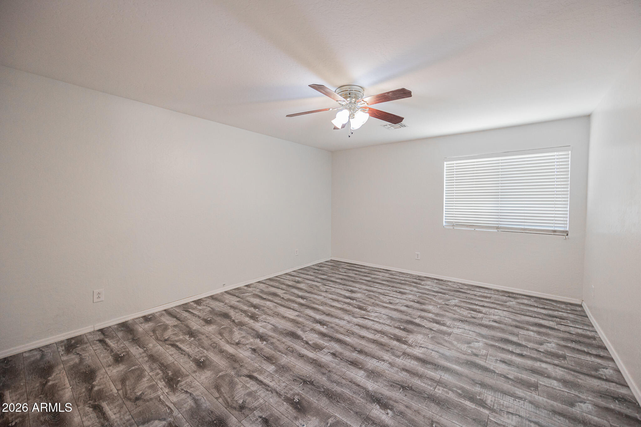 2913 West Fremont Rd. Phoenix, AZ 85041 - Photo 25 of 39