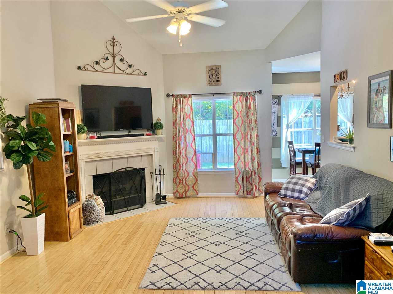 1202 Forest Lakes Way Sterrett, AL 35147 - Photo 5 of 28
