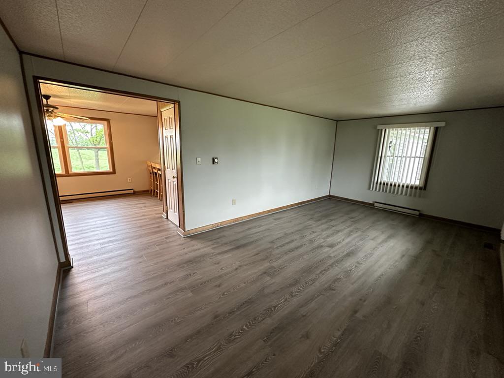 3027 Crottlestown Road Chambersburg, PA 17202 - Photo 6 of 19 Living Room