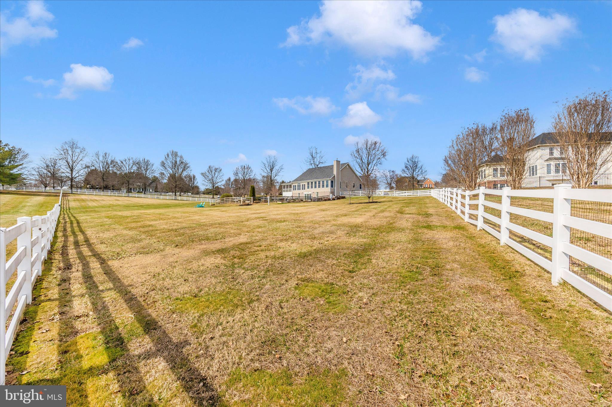 6181 Challedon Circle Mount Airy, MD 21771 - Photo 46 of 63 a view of an ocean and city
