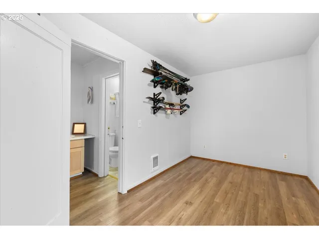 $325,000 | 2305 7th Street, Tillamook, OR 97141