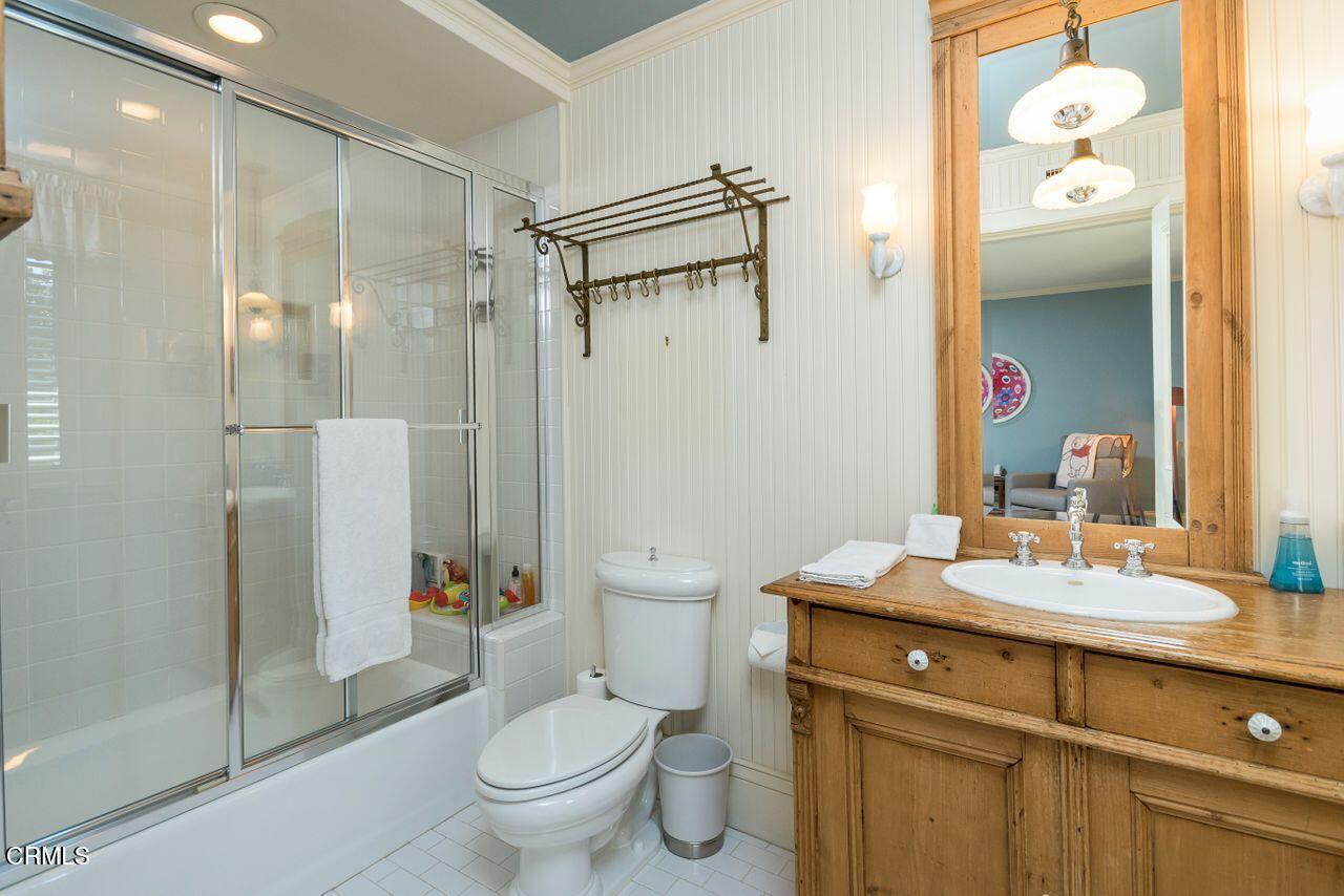 520 Georgian Road La Canada Flintridge, CA 91011 - Photo 38 of 75 a bathroom with a sink toilet and shower