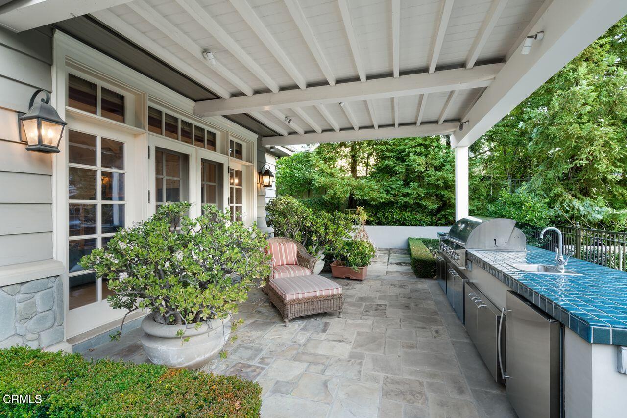 520 Georgian Road La Canada Flintridge, CA 91011 - Photo 52 of 75 17_11655187_176488_176488-EI-117