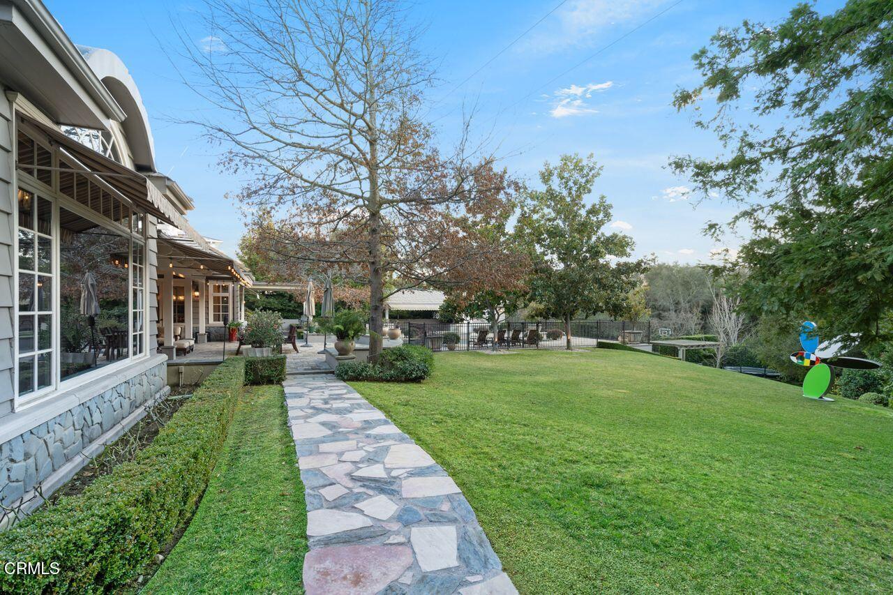 520 Georgian Road La Canada Flintridge, CA 91011 - Photo 54 of 75 15_11655181_176488_176488-EI-115
