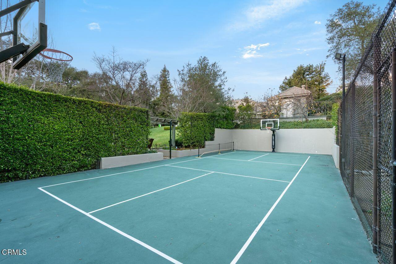 520 Georgian Road La Canada Flintridge, CA 91011 - Photo 70 of 75 a view of a tennis court
