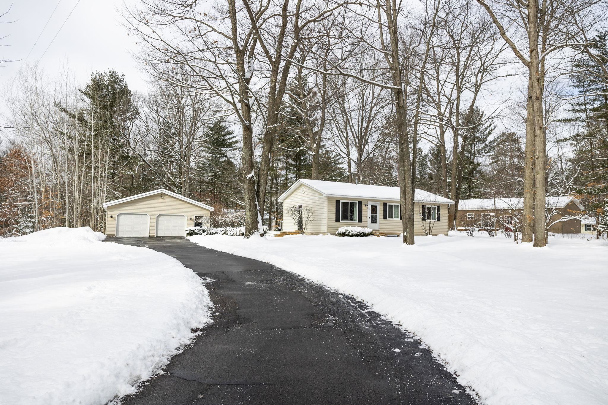 10622 White Pine Road Interlochen, MI 49643 - Photo 1 of 53 1908515.JPG