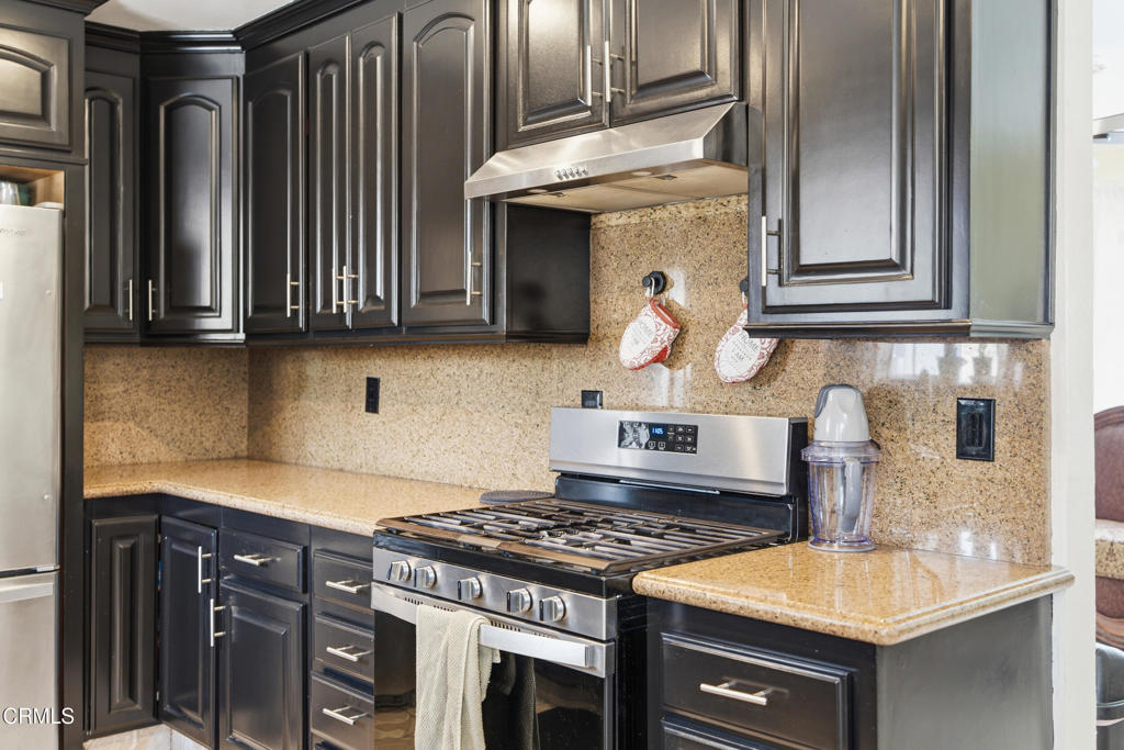 3935 South A Street Oxnard, CA 93033 - Photo 8 of 22