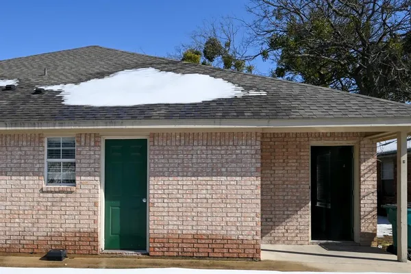 $1,250 | 606 North Sewell Drive, Unit A, Decatur, TX 76234
