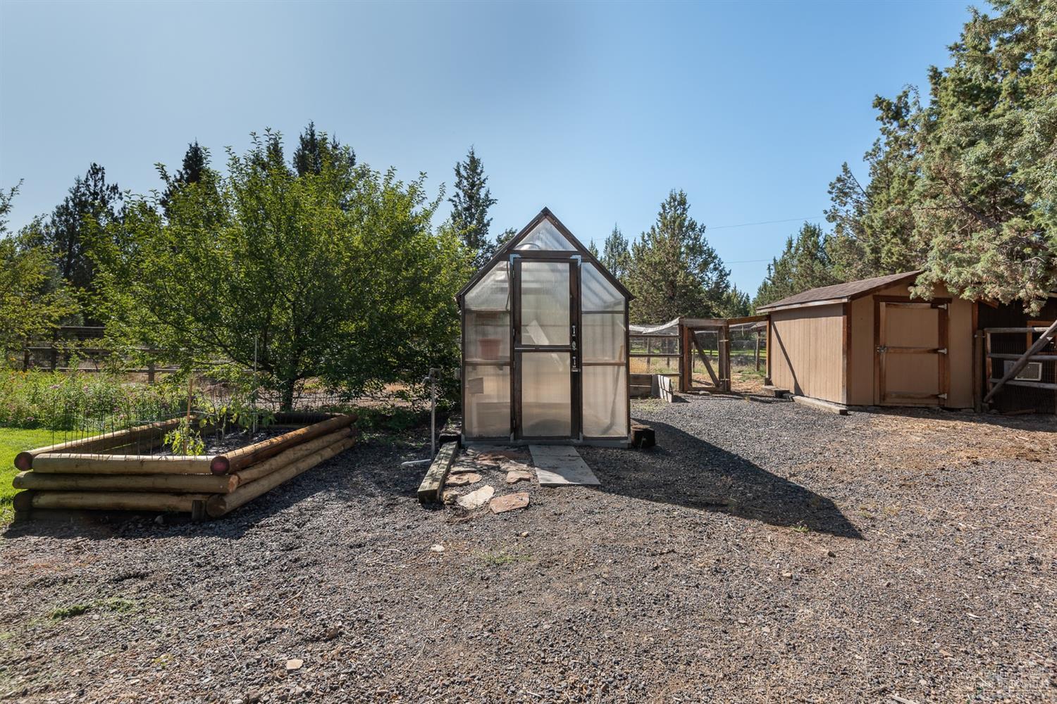 18285 Pinehurst Road Bend, OR 97703 - Photo 19 of 25 Additional Photo