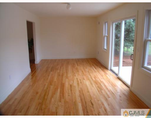 40 West Knollwood Road Edison, NJ 08817 - Photo 3 of 6