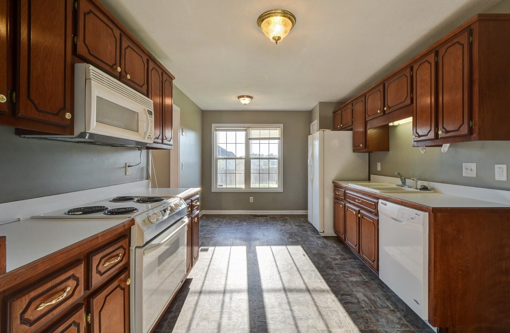 1634 Windriver Road Clarksville, TN 37042 - Photo 13 of 29