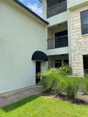 $1,850 | 7701 Rialto Boulevard, Unit 822, Austin, TX 78735
