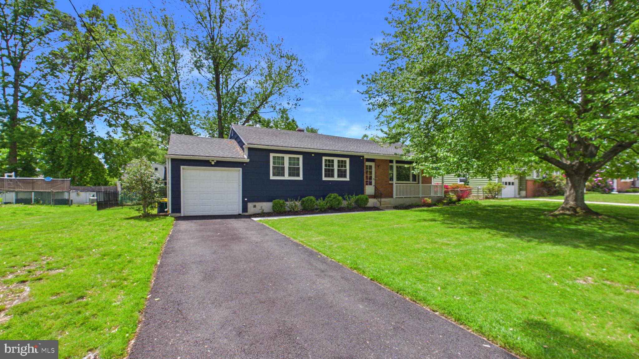 27 Rockland Road Ewing, NJ 08638 - Photo 2 of 39